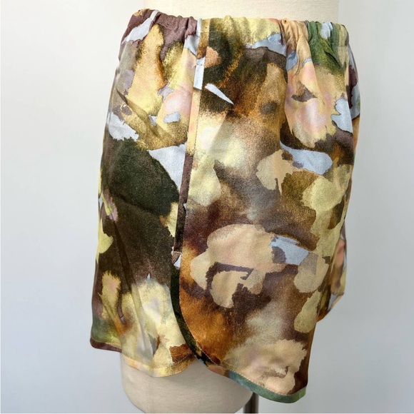 Nanushka Mary Watercolor Twill Silk Overlapping Side Seam Shorts SMALL NWT - Picture 6 of 6